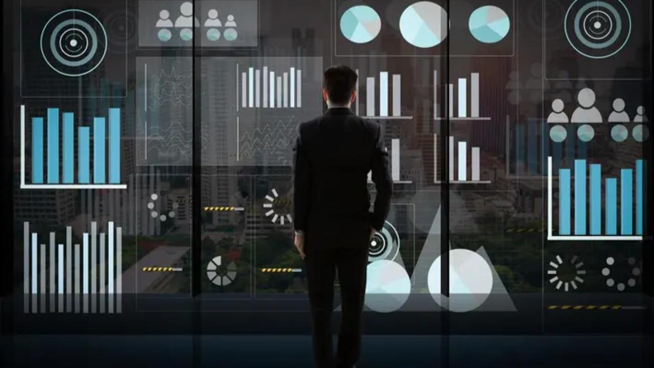 La inteligencia artificial ya dejó de ser un experimento tecnológico para transformarse en un componente estructural de las organizaciones. En ese contexto, el rol del Chief Data Officer (CDO) se consolida como pieza central del modelo productivo digital. Así lo revela el estudio “The 2025 CDO Study: The AI multiplier effect”, publicado por el IBM Institute for Business Value (IBV), que encuestó a más de 1.700 líderes de datos en 27 países.