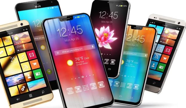 La posibilidad de comprar un celular importado a valores mucho más accesibles empieza a tomar forma concreta en Argentina. A partir del 15 de enero de 2026, entrará en vigencia plena el Decreto 333/2025, que elimina el arancel de importación para teléfonos móviles y reduce a la mitad los impuestos internos que pagan estos equipos.