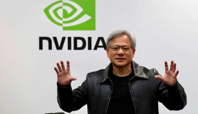 La compañía más influyente del ecosistema de IA atraviesa su mayor momento de poder: ingresos récord, dominio absoluto en centros de datos, nuevas arquitecturas y un nivel de expectativa global sin precedentes. Pero también enfrenta riesgos que podrían redefinir el mapa tecnológico de los próximos años.
