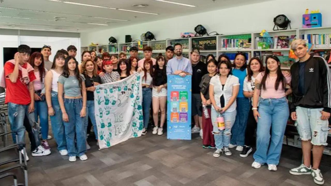 La edición 2025 de Ciencia en Juego, la iniciativa del CONICET que conecta a científicos con estudiantes de escuelas primarias y secundarias de todo el país, alcanzó un récord histórico de inscripciones y consolidó al programa como una de las experiencias educativas más relevantes del sistema científico argentino.