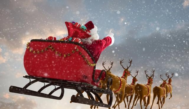 La espera de la Navidad ya no se vive solo alrededor del árbol o mirando el cielo. Desde hace décadas, la tecnología se convirtió en una aliada central de la tradición navideña y cada 24 de diciembre millones de personas en todo el mundo siguen en tiempo real el recorrido de Papá Noel mientras reparte regalos por el planeta.