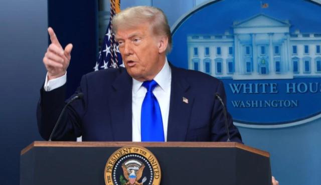 El presidente Donald Trump ordenó la salida de Estados Unidos de 66 organismos internacionales, entre ellos tratados y agencias centrales para el cambio climático, la energía y la cooperación científica.