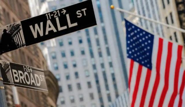 El entusiasmo histórico de los mercados por las acciones de software tradicionales parece estar llegando a su fin, ante un cambio perceptible en la narrativa de los inversores que priorizan oportunidades vinculadas a IA y tecnologías disruptivas.