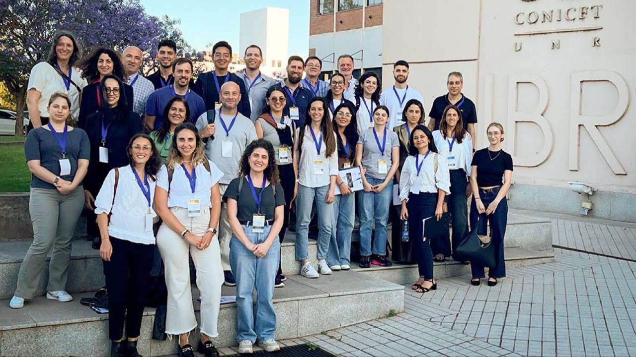 Una unidad del CONICET y la Universidad Nacional de Rosario se consolidó como referente regional en la validación de biofármacos de última generación, con una capacidad analítica única en el país y en el Cono Sur (excepto Brasil).
