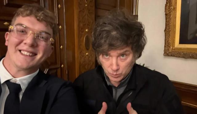 A un año del lanzamiento y colapso del token $LIBRA, el caso continúa generando análisis dentro del sector. Según un informe elaborado por Fundación Bockchain, el episodio no solo debe leerse como un evento de alta volatilidad, sino como una señal de alerta sobre los mecanismos de construcción de confianza en el mercado de activos digitales en Argentina.
