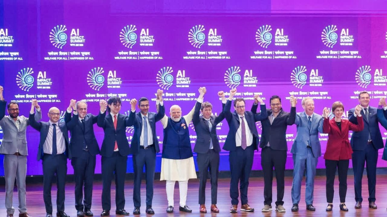 Nueva Delhi se convirtió esta semana en el epicentro del debate global sobre inteligencia artificial con la realización de la India-AI Impact Summit 2026, una cumbre internacional que reúne a jefes de Estado, ministros, líderes tecnológicos y referentes académicos para definir los próximos pasos de la gobernanza global de la IA. 