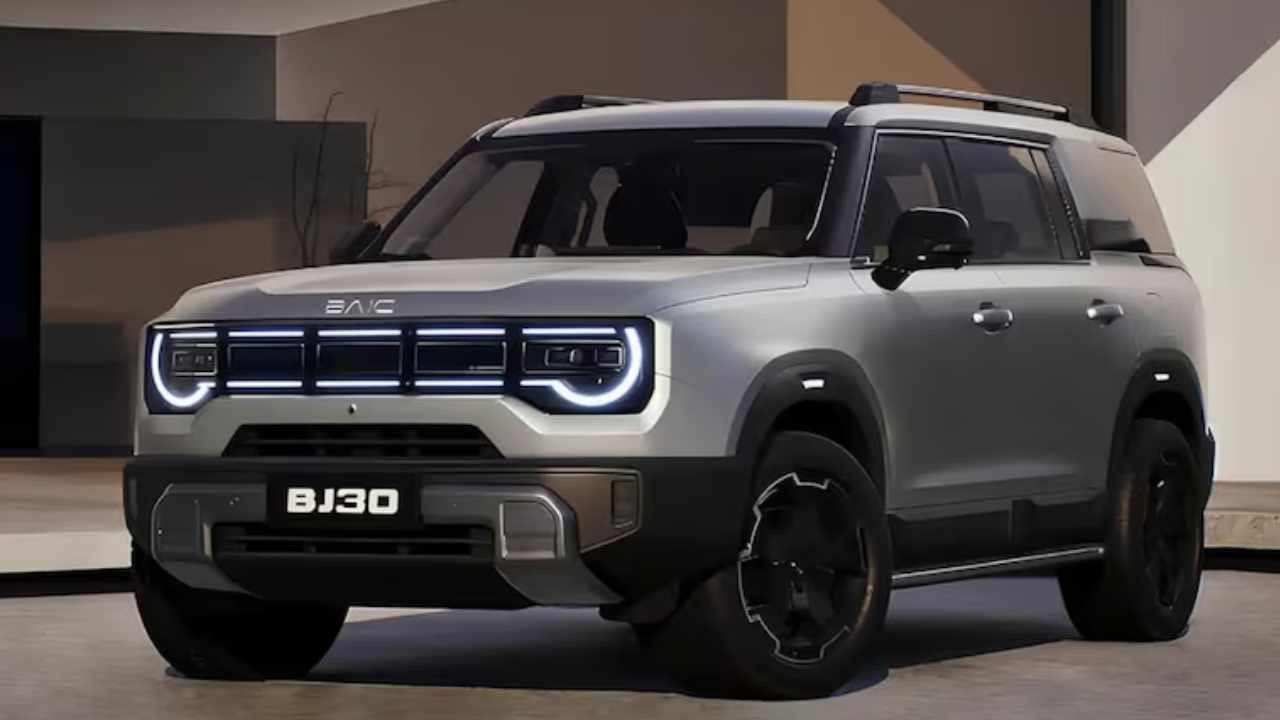 Una investigación realizada en Noruega encendió alertas en Estados Unidos y Europa tras detectar que el 90% de los datos recopilados por un vehículo eléctrico de la marca china Nio fueron transferidos a servidores en China. El hallazgo reavivó el debate sobre seguridad nacional, privacidad y posible sabotaje remoto en autos conectados, en un contexto de creciente disputa tecnológica global.
