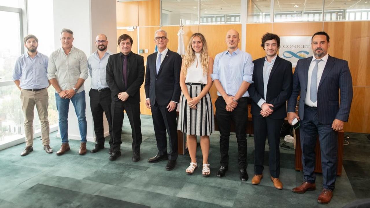 Durante el encuentro se abordaron oportunidades de cooperación en ciencia aeroespacial, el potencial del talento argentino en iniciativas espaciales internacionales y posibles líneas de trabajo conjunto entre el sistema científico y el sector privado.