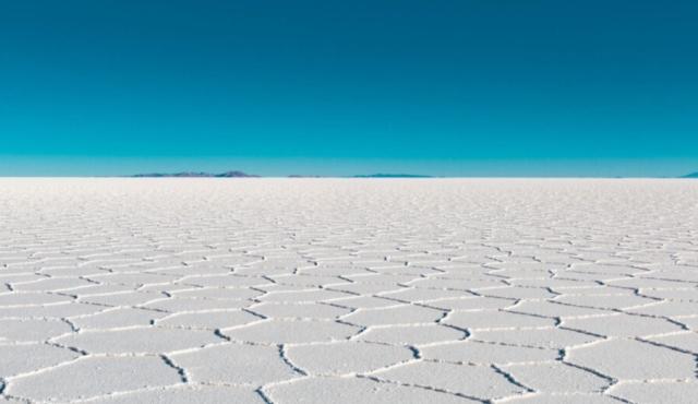 La Universidad Austral lanza una diplomatura en producción de litio y minerales críticos en un contexto donde la inteligencia artificial, los centros de datos y la transición energética redefinen el valor estratégico de estos recursos.