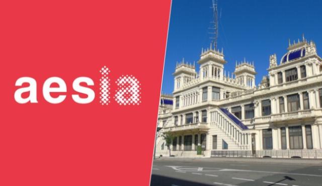 El Gobierno español lanzó un “Laboratorio de Ideas en Inteligencia Artificial” a través de la Agencia Española de Supervisión de la Inteligencia Artificial, con el objetivo de posicionarse como referencia en regulación ética en Europa. La iniciativa apunta a temas sensibles como desinformación, empleo, sesgos de género y protección de menores, en un contexto global donde la IA avanza más rápido que los marcos legales.
