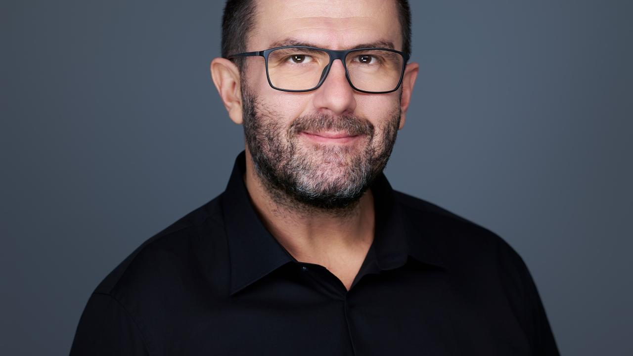 Mientras el fraude financiero y el lavado de dinero dejaron de ser un problema exclusivo de los bancos para expandirse hacia fintech, e-commerce, cripto, gaming y plataformas digitales, compañías especializadas comenzaron a ocupar un lugar central en la infraestructura de seguridad del sistema financiero. 