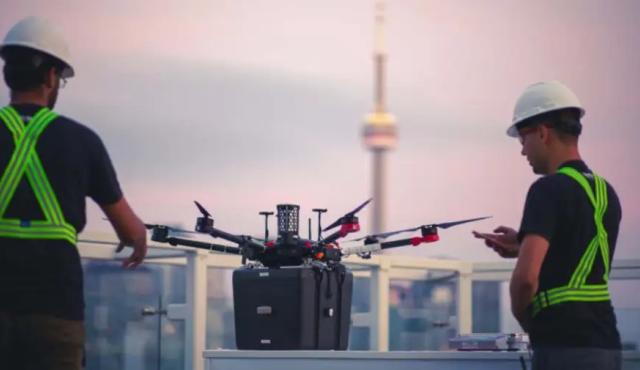 La agencia espacial estadounidense y la red nacional de trasplantes lanzaron un programa para estudiar cómo los drones pueden reducir tiempos, costos y riesgos en el traslado de órganos. El movimiento abre una nueva etapa: usar infraestructura desarrollada para aviación avanzada y autonomía en una de las cadenas logfísticas más críticas del sistema de salud.