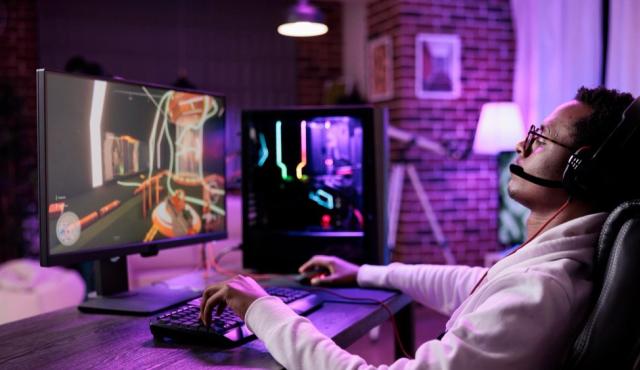 Una investigación liderada por Western University encontró una asociación entre el uso frecuente de videojuegos y mejores resultados en pruebas cognitivas. El hallazgo reabre el debate sobre el gaming, la memoria, la atención y el desarrollo de habilidades, aunque los especialistas advierten que no debe confundirse asociación con causalidad.
