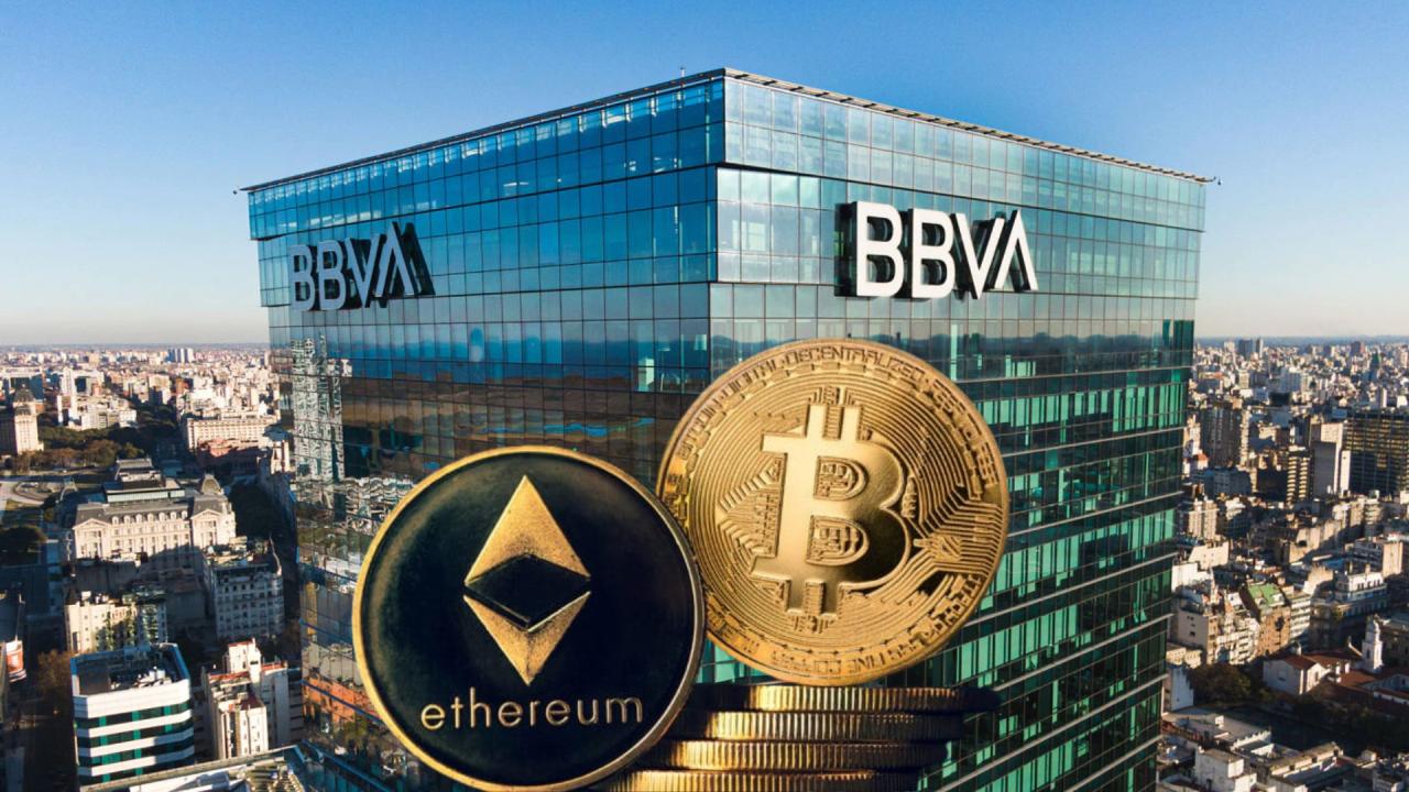 BBVA, el segundo banco más grande de España, ha recibido la autorización de la CNMV (Comisión Nacional del Mercado de Valores) para ofrecer servicios de compraventa y custodia de criptomonedas en España. Con esto, se convierte en la primera gran entidad bancaria en entrar oficialmente al mercado cripto en el país.