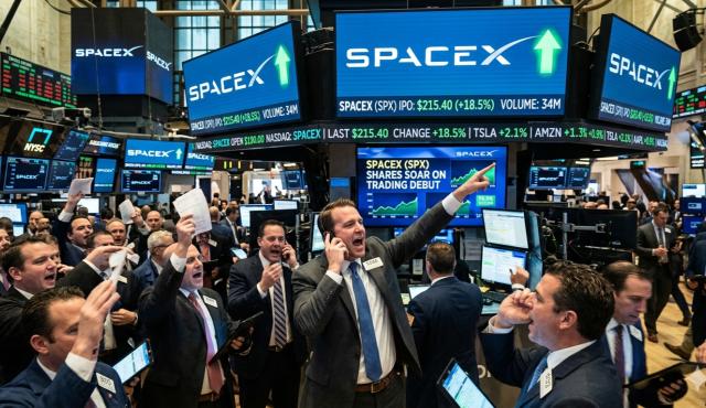 SpaceX debuta en el Nasdaq con la oferta pública más grande de la historia: u$s 75.000 millones a una valuación de 1,75 billones de dólares. 