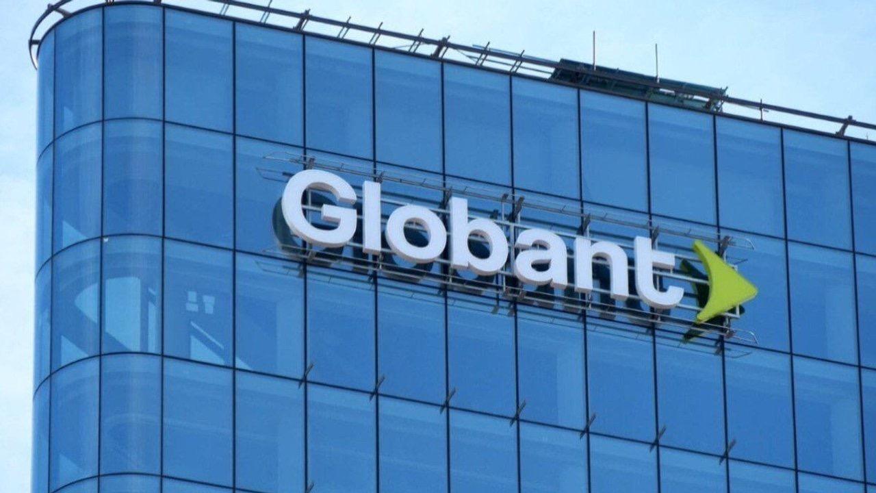 La tecnológica de origen latinoamericano suma a Claude a su modelo de AI Pods y busca formar 5.000 arquitectos certificados, en un movimiento que la posiciona como uno de los socios globales más grandes de Anthropic.