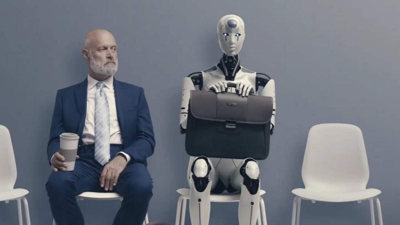 La adopción de inteligencia artificial crece a un ritmo récord, pero las organizaciones descubren que la tecnología por sí sola no garantiza mejores resultados. La calidad de los datos, la supervisión humana y los procesos bien diseñados se convierten en factores clave para que la IA genere valor real.
