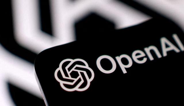 La compañía presentó oficialmente GPT-5.6, su nueva generación de modelos de inteligencia artificial, junto con ChatGPT Work, un agente capaz de ejecutar tareas complejas. La actualización busca consolidar el liderazgo de OpenAI frente al avance de Google, Anthropic, Meta y los desarrolladores chinos.