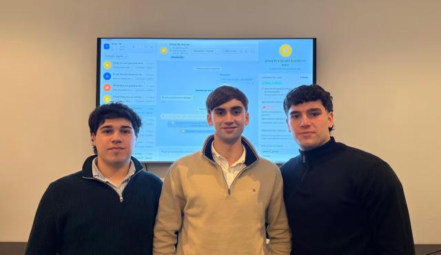 En un contexto donde la eficiencia operativa es clave para la sostenibilidad de los centros médicos, tres emprendedores de la ciudad de La Plata han dado un paso adelante con Orbita, una plataforma de inteligencia artificial que está revolucionando la forma en que las clínicas y consultorios gestionan su comunicación con los pacientes a través de WhatsApp.