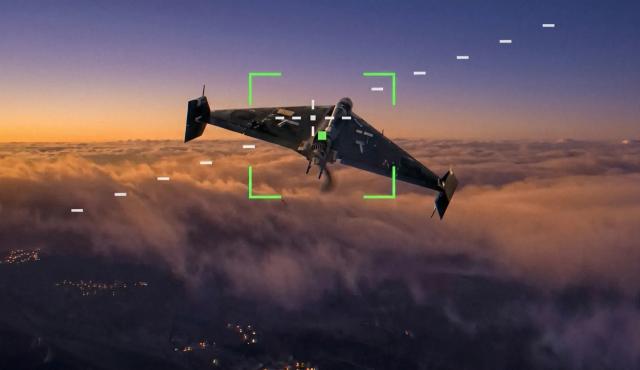 Ante el lanzamiento de cientos de drones en cada operación, Kiev desarrolló una defensa distribuida que combina equipos móviles, guerra electrónica, cazas occidentales y sistemas autónomos de bajo costo. El objetivo es preservar los costosos misiles Patriot para amenazas más complejas.