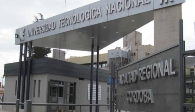 La Universidad Tecnológica Nacional presentó una carrera presencial de cinco años que comenzará a implementarse con el Plan 2027. La propuesta se integra con una licenciatura y una tecnicatura orientadas a cubrir la demanda de profesionales del sector nuclear.