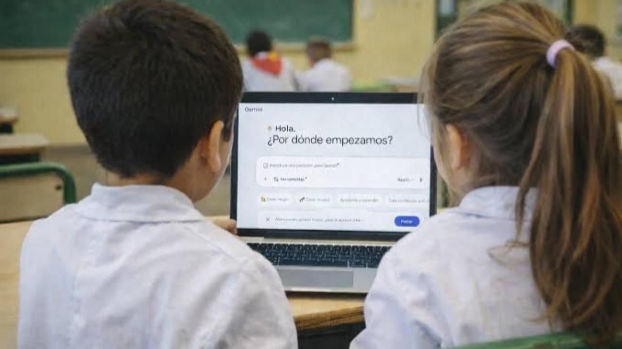 ¿Hay que enseñar a los chicos a utilizar inteligencia artificial desde la escuela o mantenerlos alejados de estas herramientas durante sus primeros años educativos? Buenos Aires y Nueva York están ensayando respuestas diferentes frente al mismo problema.