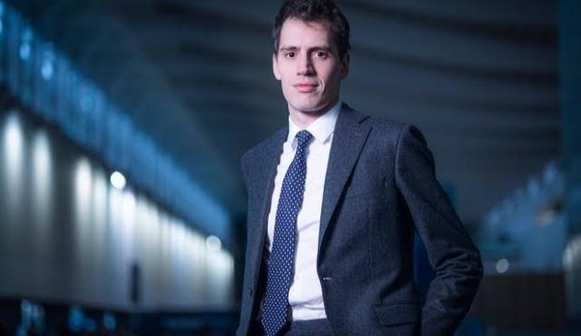 La empresa francesa Mistral presentó un nuevo avance en su carrera por competir con las potencias de la inteligencia artificial. Su CEO afirmó que el modelo supera a desarrollos chinos en determinadas capacidades, aunque todavía no reveló contra qué sistemas realizó la comparación.