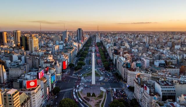 La Ciudad de Buenos Aires enfrenta niveles de contaminación que superan lo recomendado por la OMS. Sin embargo, la tecnología ya ofrece herramientas concretas para transformar el problema en oportunidad.
