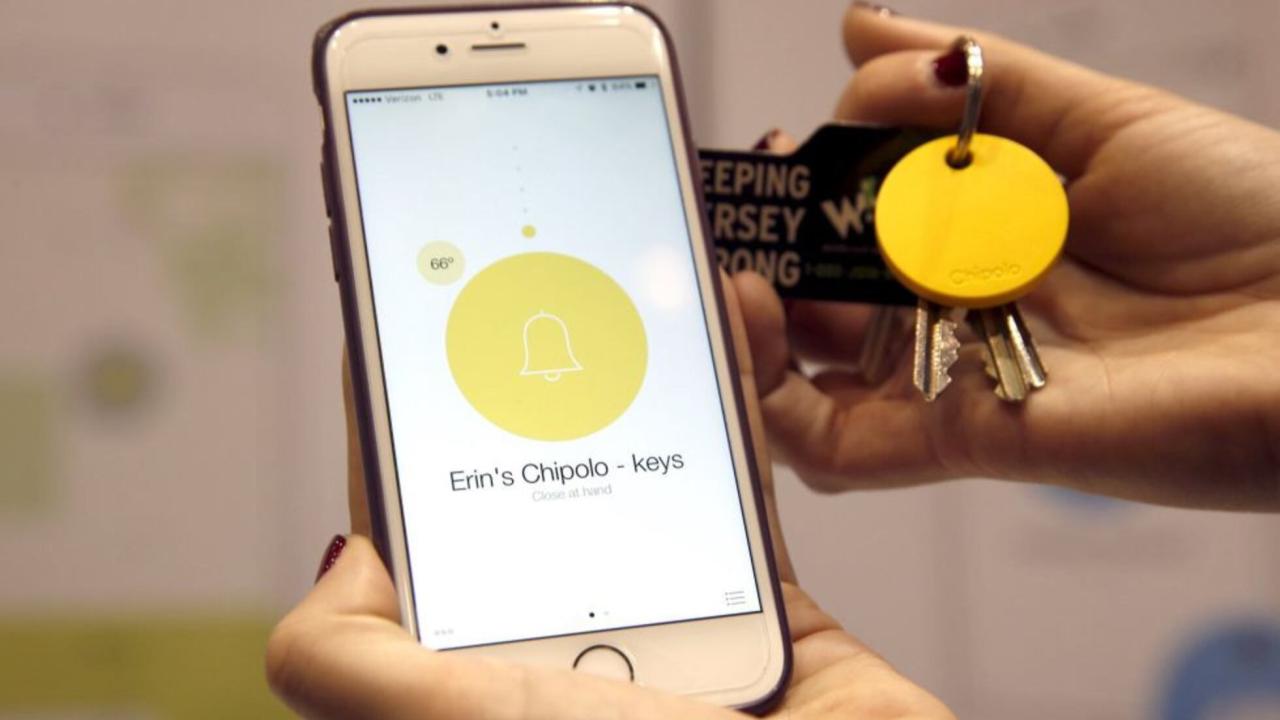 En una era donde la conectividad se ha vuelto tan esencial como el aire que respiramos, los dispositivos para rastrear objetos se han consolidado como una solución inteligente y cada vez más accesible para resolver uno de los problemas cotidianos más frustrantes: la pérdida de pertenencias.
