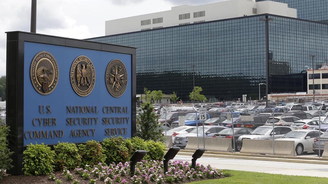 Un nuevo informe de agencias de ciberseguridad de EE. UU., Reino Unido, Canadá, Australia y Nueva Zelandaadvierte sobre la posibilidad de que datos manipulados socaven la seguridad y confiabilidad de los sistemas de Inteligencia Artificial. El documento establece buenas prácticas para mitigar estas amenazas.
