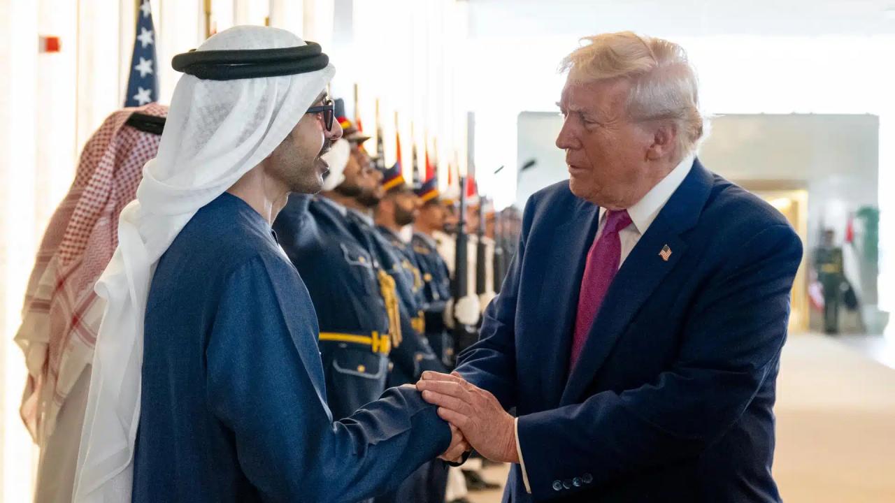 Los Emiratos Árabes Unidos anunciaron un ambicioso plan para construir un centro de datos superinteligente llamado “Stargate UAE”, en colaboración con las principales empresas tecnológicas del mundo.
