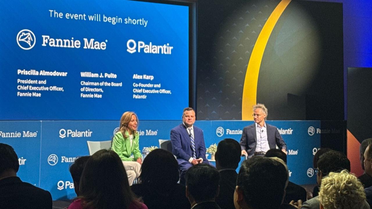 Fannie Mae, una de las entidades hipotecarias más influyentes de Estados Unidos, ha anunciado una alianza estratégica con Palantir Technologies para implementar una avanzada unidad de detección de fraudes impulsada por Inteligencia Artificial (IA). 