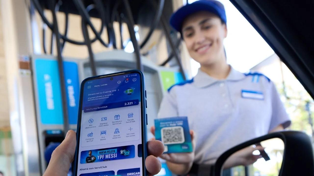 La petrolera estatal YPF anunció que a partir del 24 de junio pondrá en marcha un sistema de precios dinámicos para sus combustibles, basado en Inteligencia Artificial (IA).