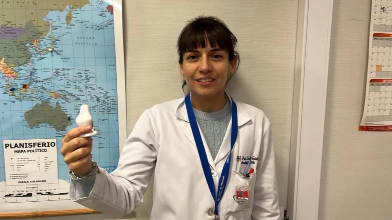 La médica neuquina Cecilia Gadan desarrolló un innovador dispositivo que promete transformar la forma en que se realiza la radioterapia en pacientes con cáncer de cabeza y cuello.