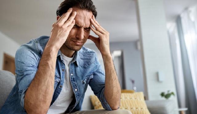

DeepRETStroke, un nuevo método creado por investigadores chinos, está revolucionando la medicina preventiva: logra predecir con alta precisión si una persona sufrirá un accidente cerebrovascular (ACV) en los próximos cinco años utilizando solamente una imagen de la retina.
