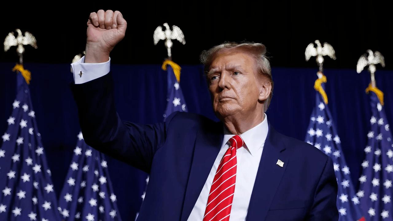 Durante la State of Crypto Summit organizada por Coinbase, el expresidente Donald Trump instó a los actores del ecosistema cripto a consolidar a Estados Unidos como líder global en tecnologías digitales y activos descentralizados.

