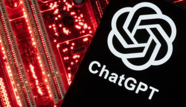 Usuarios de todo el mundo han comenzado a notar que ChatGPT, el popular modelo de inteligencia artificial de OpenAI, está generando más errores que lo habitual en sus respuestas. 
