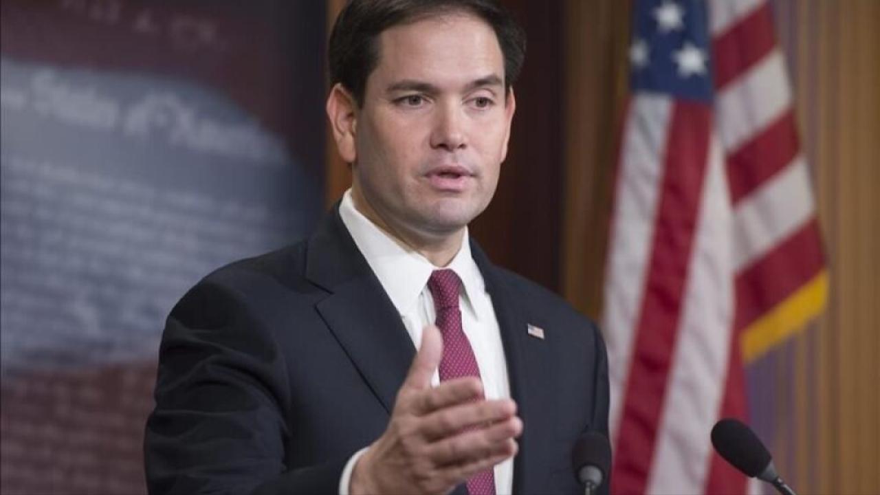 Un desconocido se hizo pasar por el secretario de Estado Marco Rubio, contactando a ministros de Relaciones Exteriores, un gobernador y un congresista con mensajes de voz y texto generados por IA, revela un cable del Departamento de Estado.
