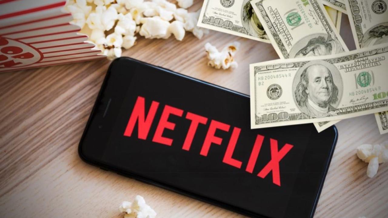 Netflix cerró el primer semestre del año con un beneficio neto de 6.015 millones de dólares, lo que representa un crecimiento del 34,29% en comparación con el mismo período del año anterior. Con ingresos récord, aumento de suscriptores y el impulso de producciones globales, la plataforma de streaming consolida su liderazgo en la industria audiovisual.