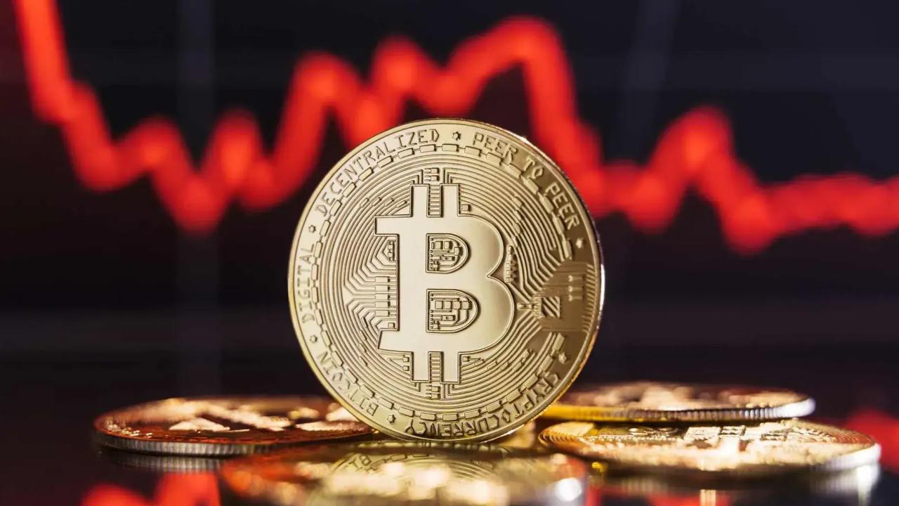 Pese a una leve corrección desde su pico de US$123.000, la criptomoneda más importante del mundo cerró la semana con una cotización cercana a los US$118.400. El mercado observa con atención una fase de consolidación tras el rally alcista de las últimas semanas.
