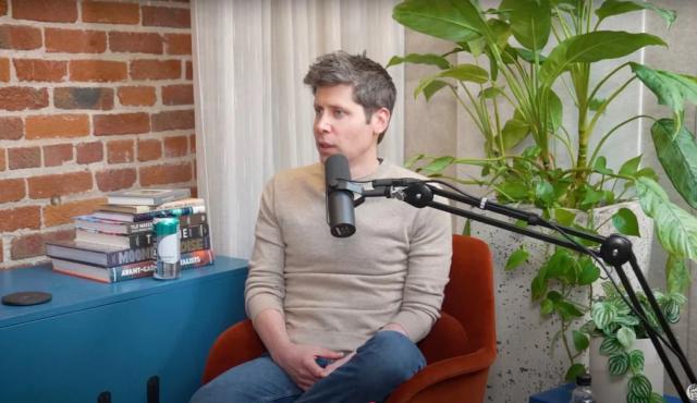 Sam Altman (CEO de OpenAI) lanzó una advertencia contundente: millones de jóvenes utilizan ChatGPT como si fuera un terapeuta o coach de vida, pero esas conversaciones no tienen protección legal. En caso de una demanda o requerimiento judicial, OpenAI podría verse obligada a entregar los registros de chat.