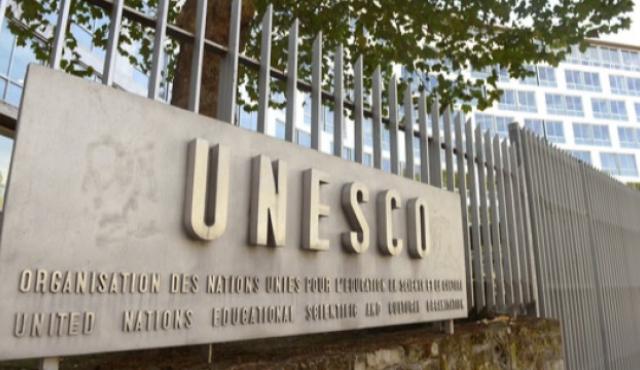 Un nuevo documento de trabajo publicado por el Instituto Internacional de la UNESCO para la Educación Superior en América Latina y el Caribe (IESALC), escrito por Arianna Valentini y Alep Blancas, advierte que la rápida integración de las tecnologías de Inteligencia Artificial en los entornos académicos presenta desafíos complejos para lo que las instituciones de educación superior no están preparadas. 