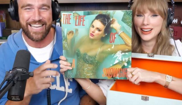 Taylor Swift alcanzó más de 11.7 millones de reproducciones en YouTube y 400 millones en redes sociales con su participación en el podcast New Heights. La artista habló sobre su próximo álbum The Life of a Showgirl, su relación con Travis Kelce y su familia, en un episodio que ya marca un hito en el mundo del streaming de audio y video.
