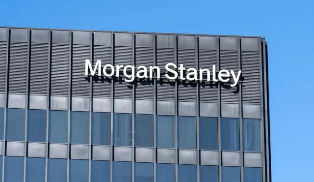 Según un informe de Morgan Stanley, la adopción de la IA podría generar beneficios netos anuales de US$920.000 millones para las compañías del S&P 500.
