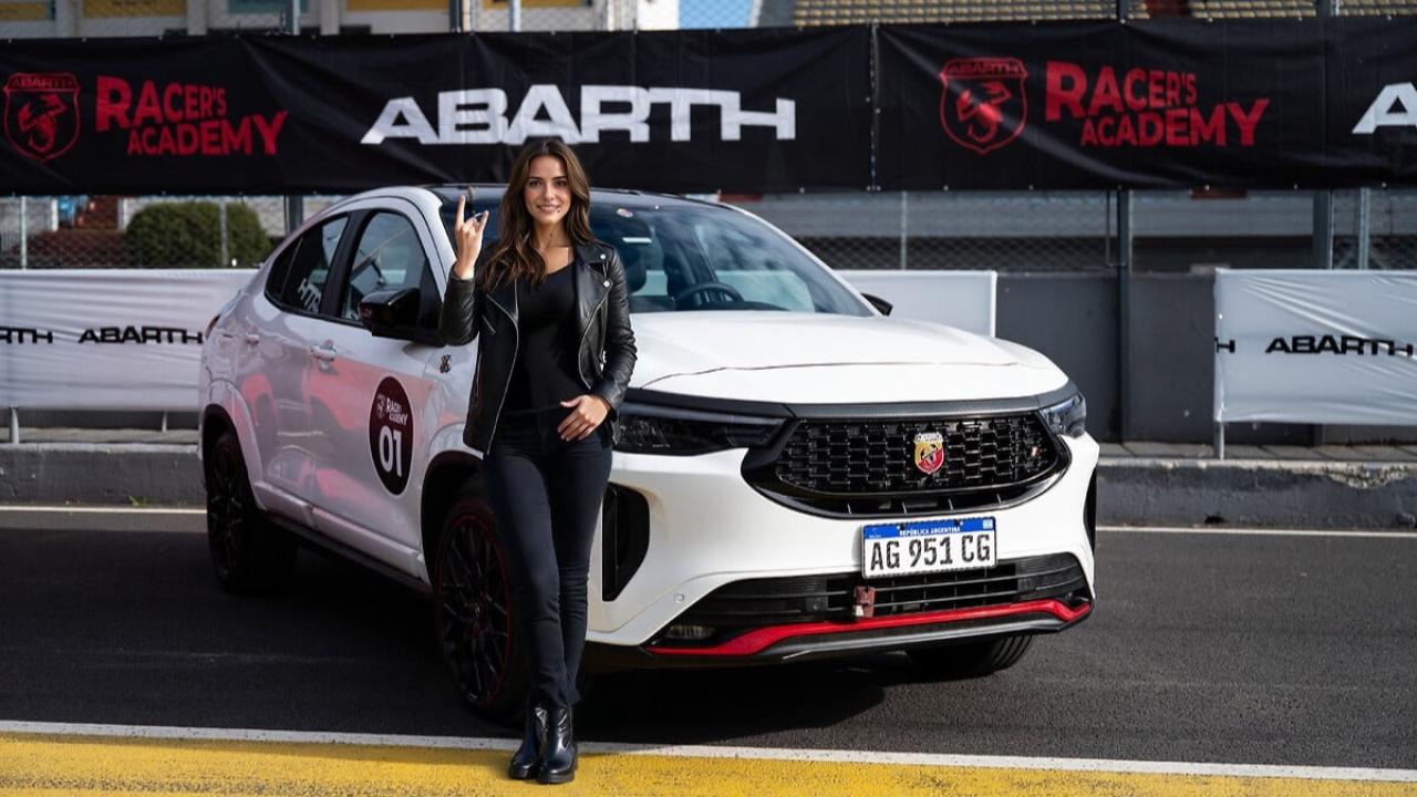 Stellantis presentó a IARA, su primera embajadora digital creada con Inteligencia Artificial. Una iniciativa disruptiva desde Argentina que une automóviles, lifestyle y tecnología para acercarse a sus clientes de manera innovadora.
