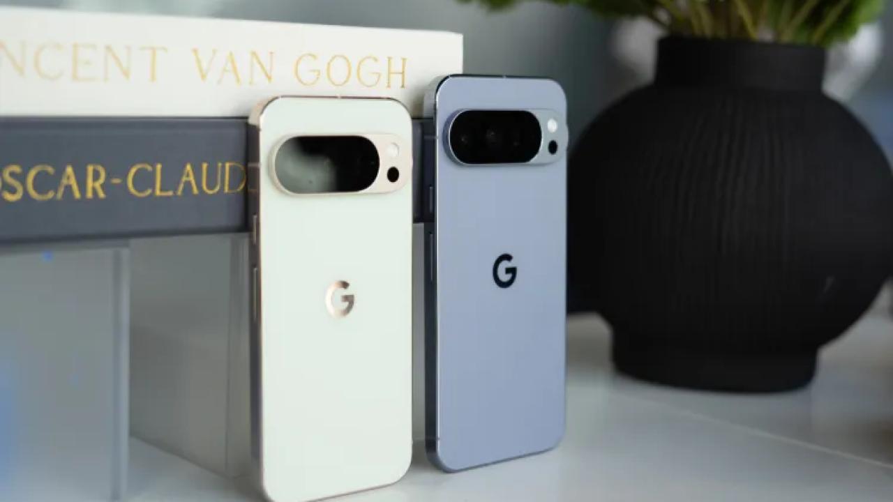 Google apuesta por integrar IA en cada uno de sus productos, con la llegada del Pixel 10 Pro Fold, nuevas funciones en fotografía, productividad y traducción, además de accesorios renovados como el Pixel Watch 4 y los Pixel Buds 2A.
