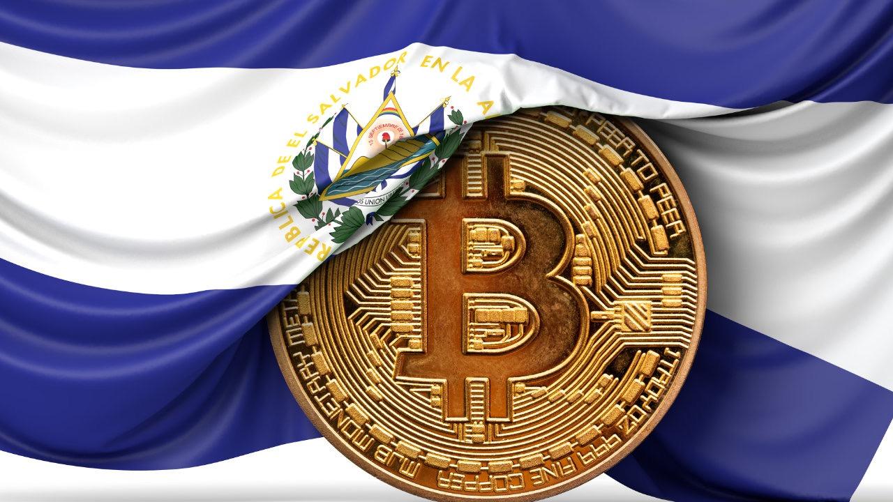 El gobierno salvadoreño anunció la creación del primer banco Bitcoin bajo la nueva Ley de Bancos de Inversión. Ofrecerá servicios financieros basados en criptomonedas y busca posicionar al país como referente mundial en innovación financiera.

