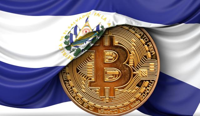 El gobierno salvadoreño anunció la creación del primer banco Bitcoin bajo la nueva Ley de Bancos de Inversión. Ofrecerá servicios financieros basados en criptomonedas y busca posicionar al país como referente mundial en innovación financiera.
