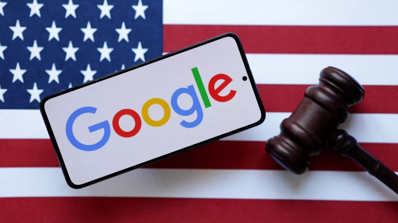 

Google estará obligado a compartir con competidores datos de búsqueda e interacción de usuarios, una medida que busca nivelar el terreno de juego en el mercado de buscadores y reducir la ventaja histórica del gigante tecnológico.
