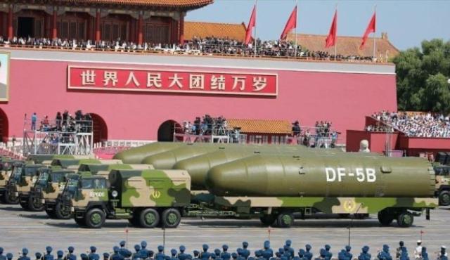 China consolidó en dos décadas un arsenal de misiles intercontinentales, hipersónicos y con capacidad nuclear, que se convirtió en el núcleo de su estrategia de disuasión militar frente a Estados Unidos y sus aliados en el Indo-Pacífico.
